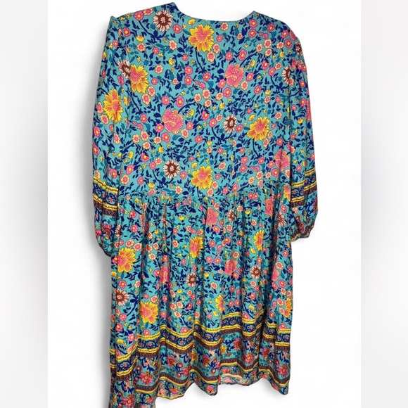 Vibrant Floral Long Sleeve Dress - Picture 4 of 4